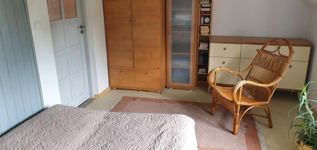 Millanova Apartment Milanowek Екстериор снимка