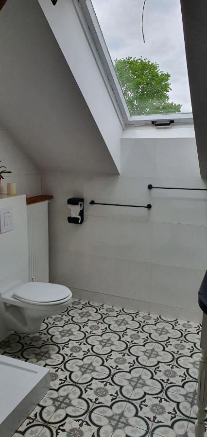 Millanova Apartment Milanowek Екстериор снимка