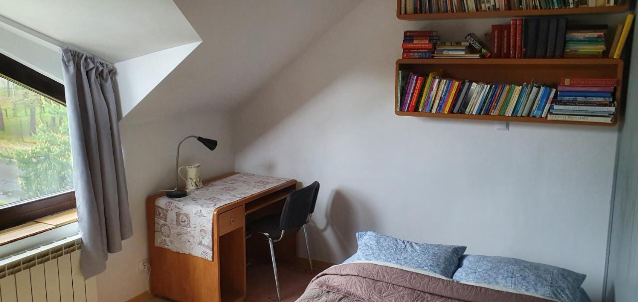 Millanova Apartment Milanowek Екстериор снимка