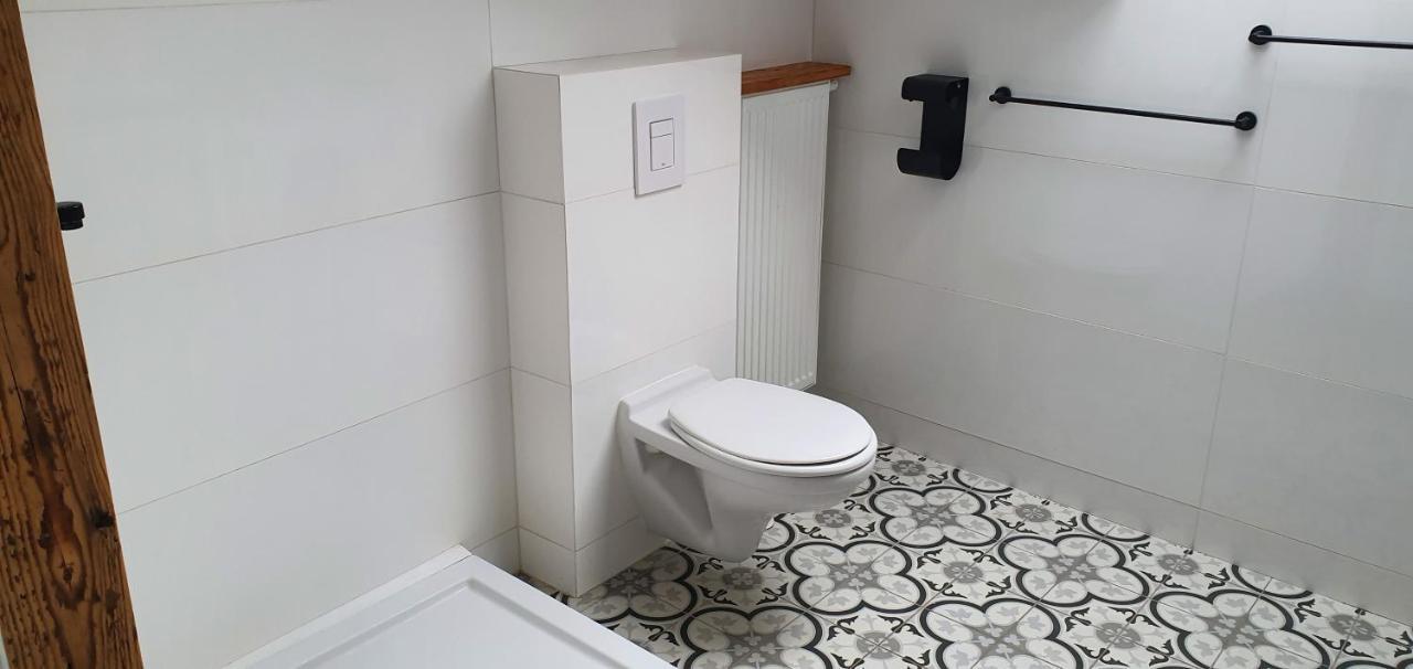 Millanova Apartment Milanowek Екстериор снимка
