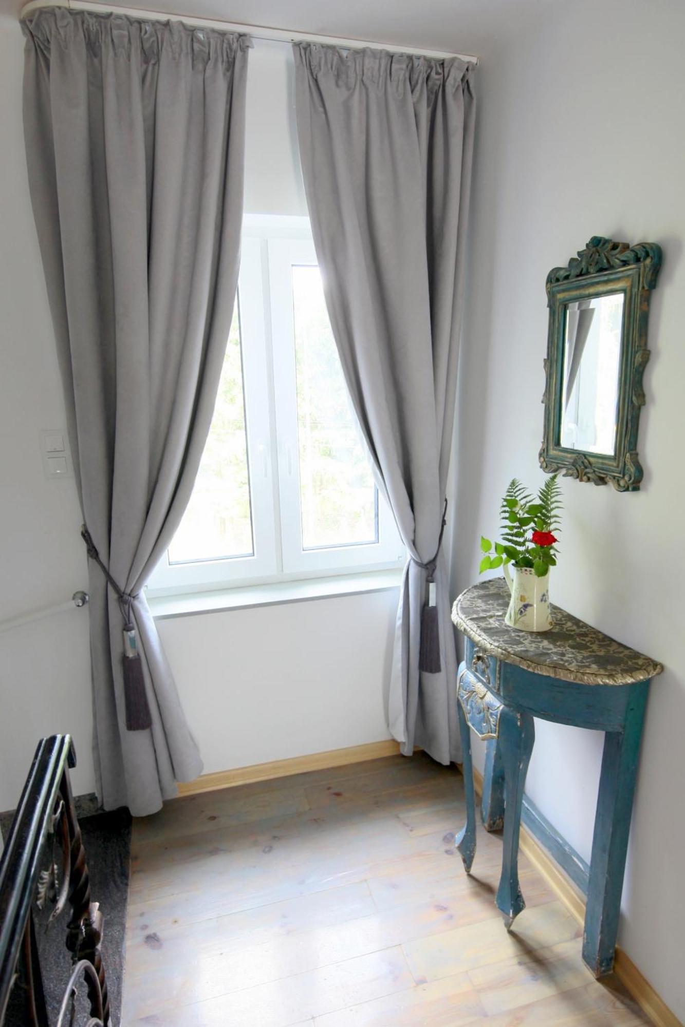 Millanova Apartment Milanowek Екстериор снимка